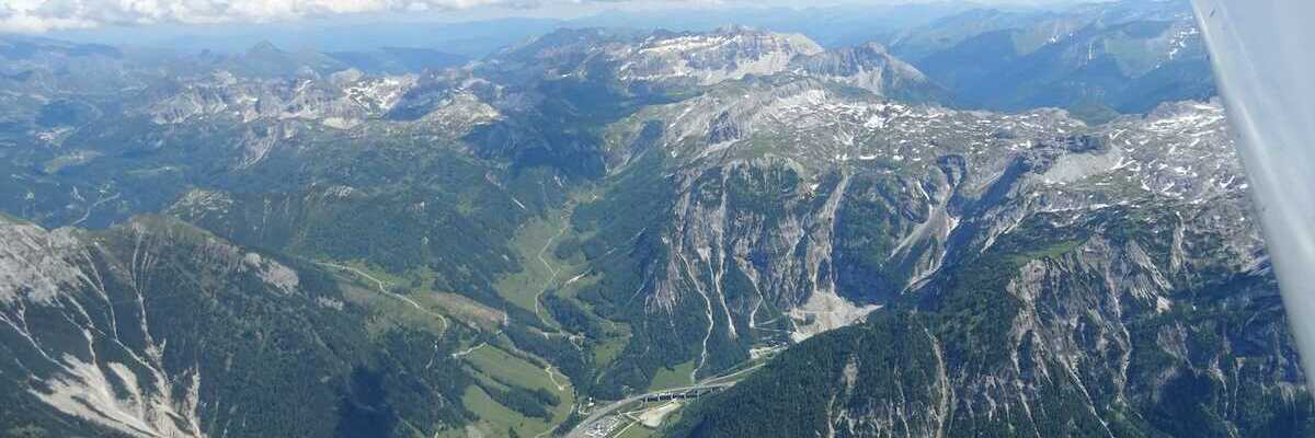 Flugwegposition um 13:17:59: Aufgenommen in der Nähe von Gemeinde Flachau, Österreich in 3007 Meter